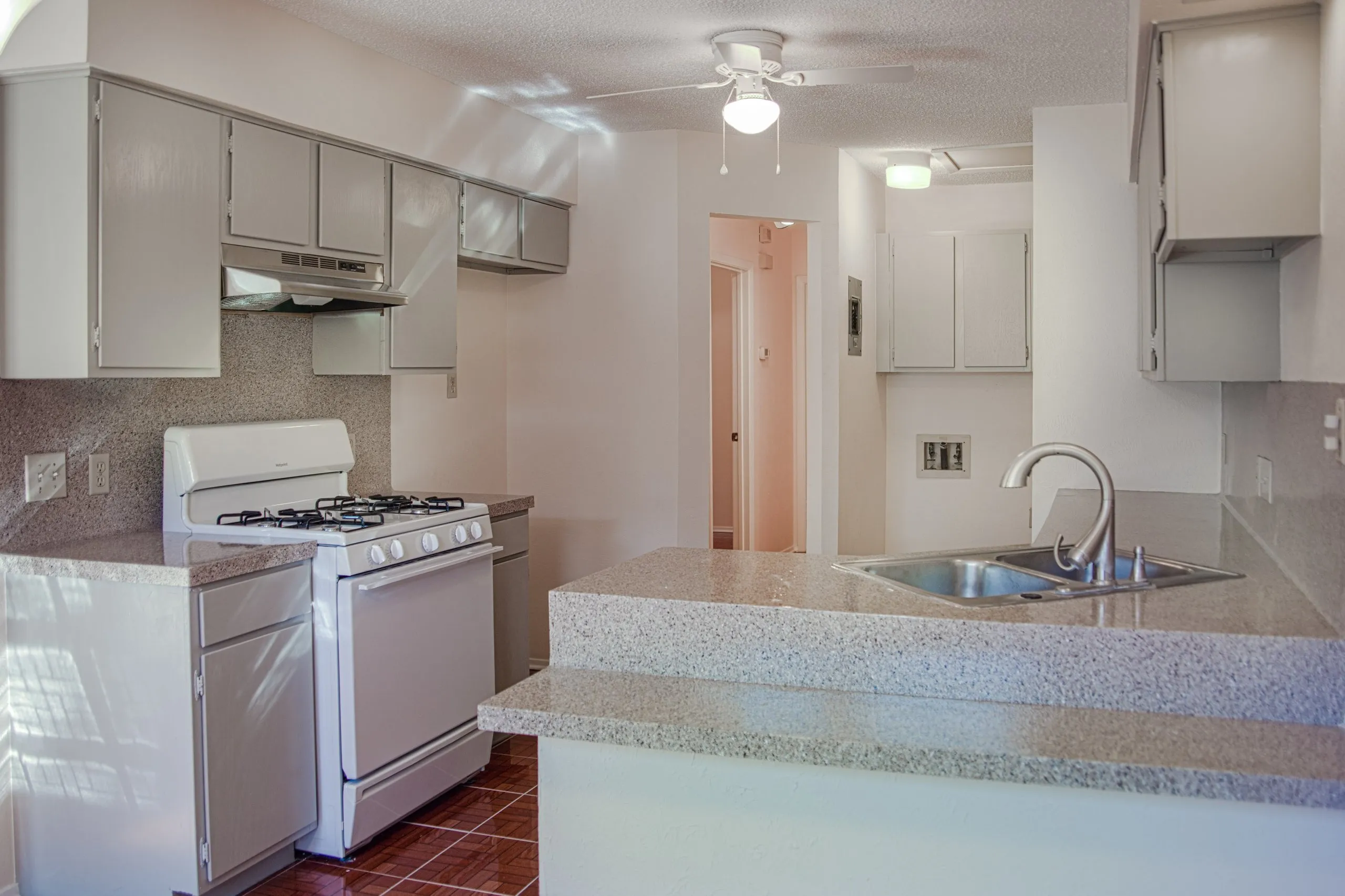 Kitchen from the opposite side